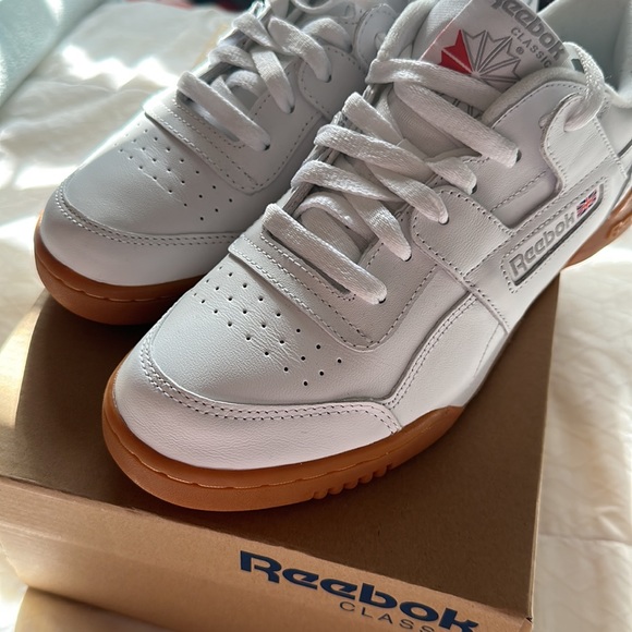 REEBOK CLASSICS - Picture 4 of 7